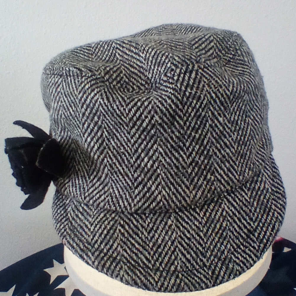 Tweeted Cap